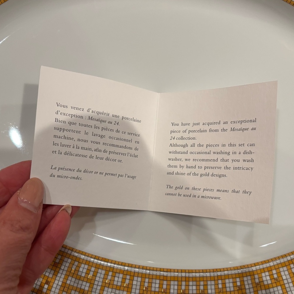 Elegant White Porcelain Serving Platter - Picture 3 of 5